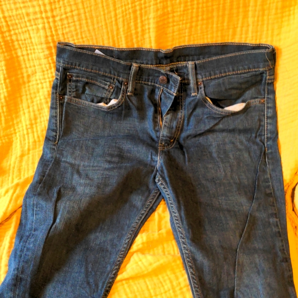 Levi's